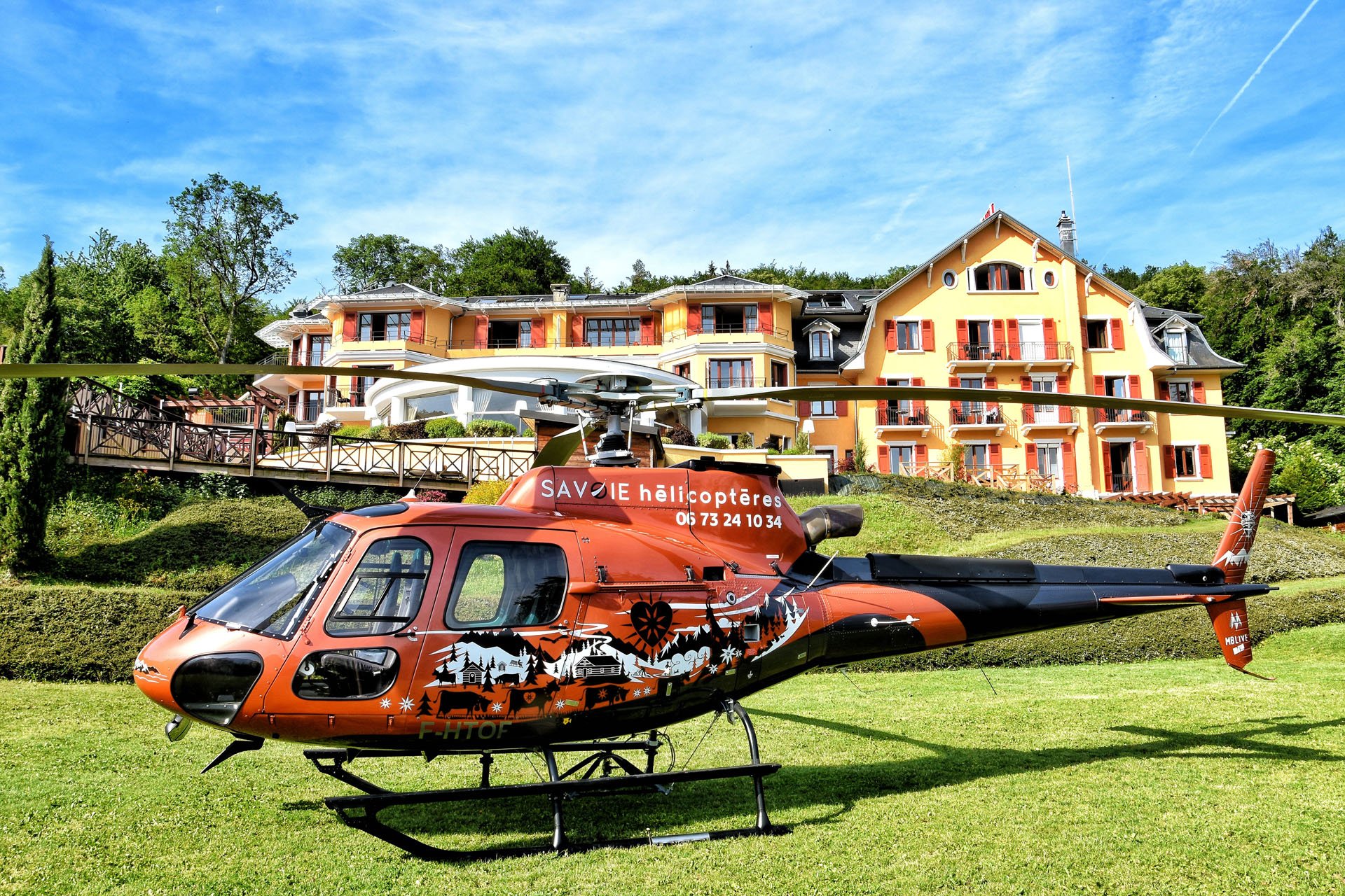 508/Services/villas-tresoms-annecy-services-helicoptere.jpg